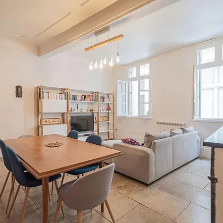 Le Rainbow, Beau T2, Centre Historique, Comedie *