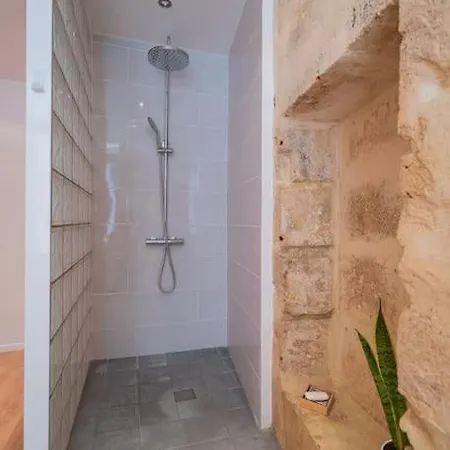 Apartment Le Rainbow, Beau T2, Centre Historique, Comedie Montpellier