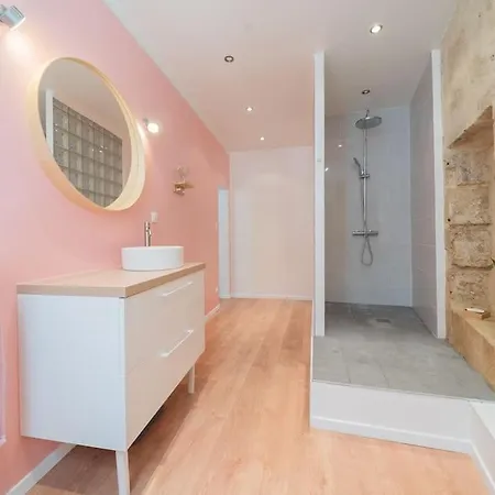 Le Rainbow, Beau T2, Centre Historique, Comedie